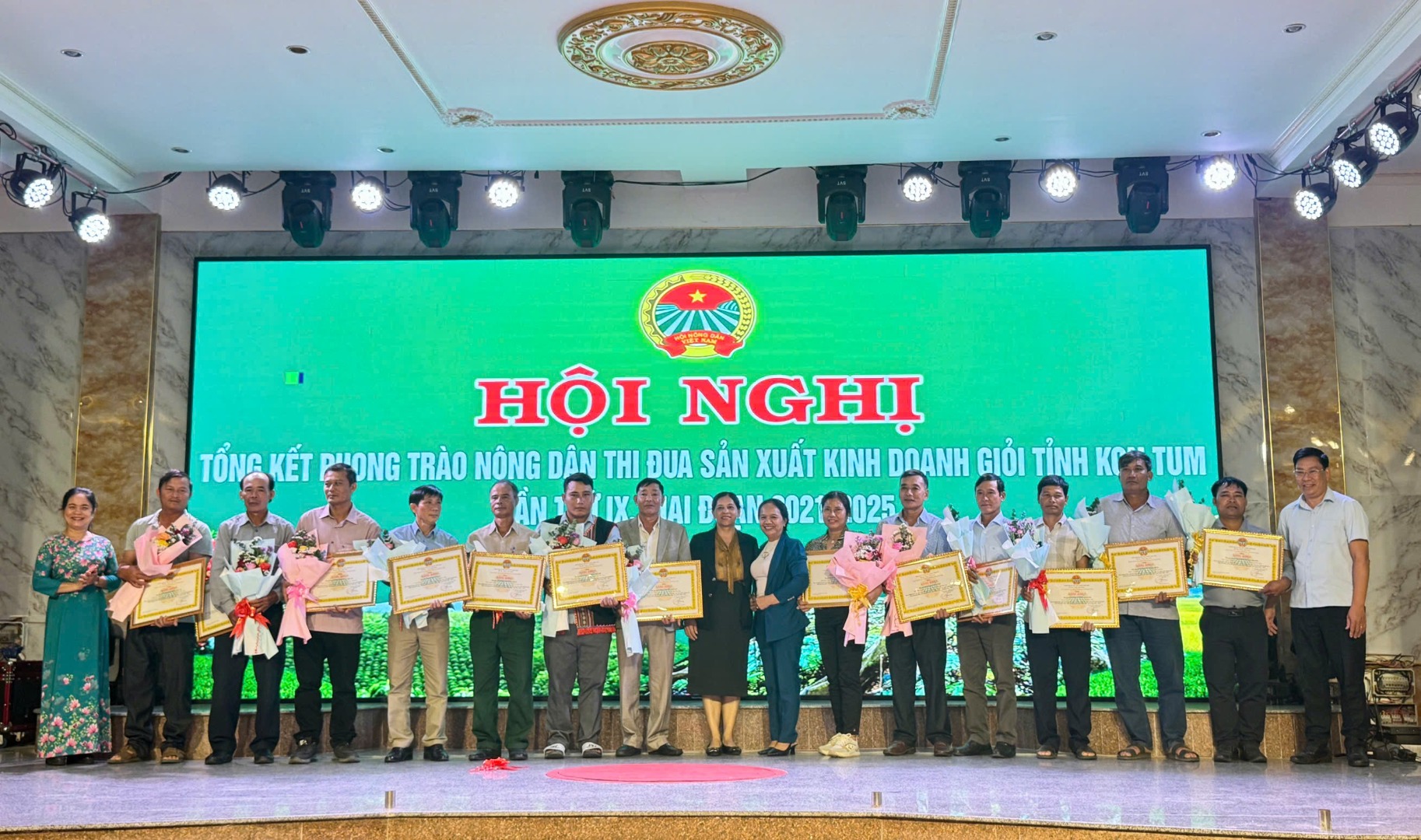 Lan toả phong trào Nông dân thi đua sản xuất, kinh doanh giỏi 